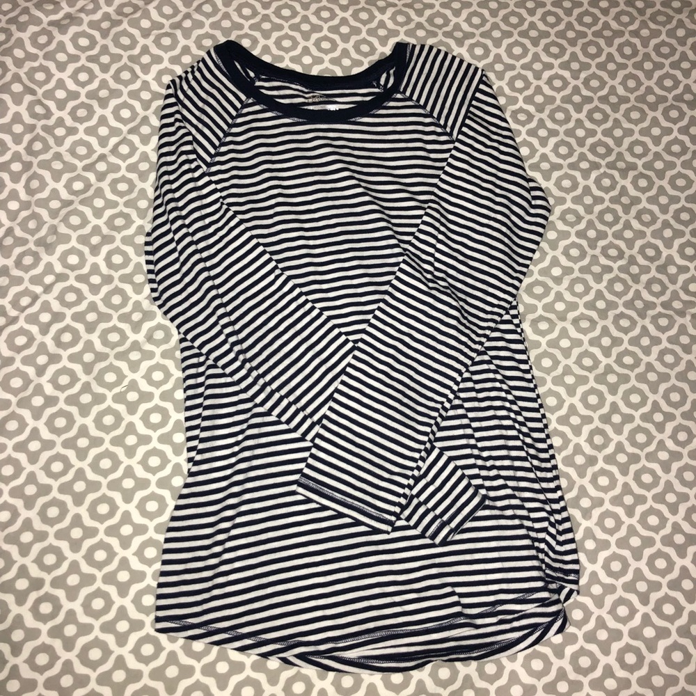 Navy blue&white striped shirt
